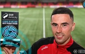 BBIN电子-大洲杯赛场上球员表现抢眼，荣获最佳球员奖