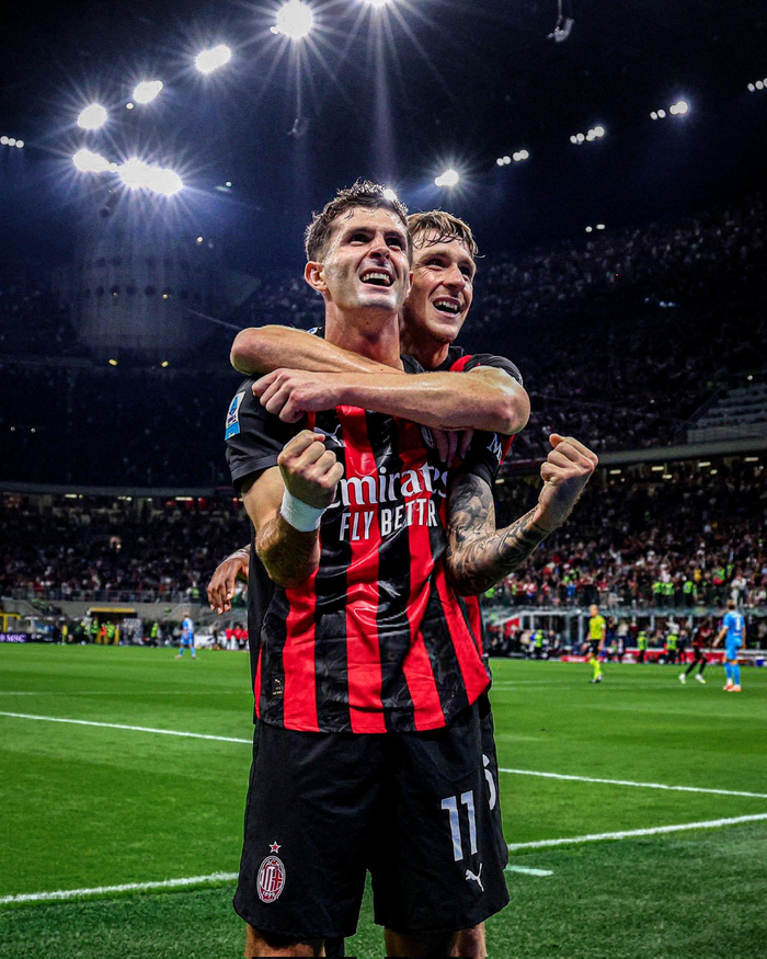 尝到连败滋味，AC米兰不敌那不勒斯，欧洲赛季堪忧